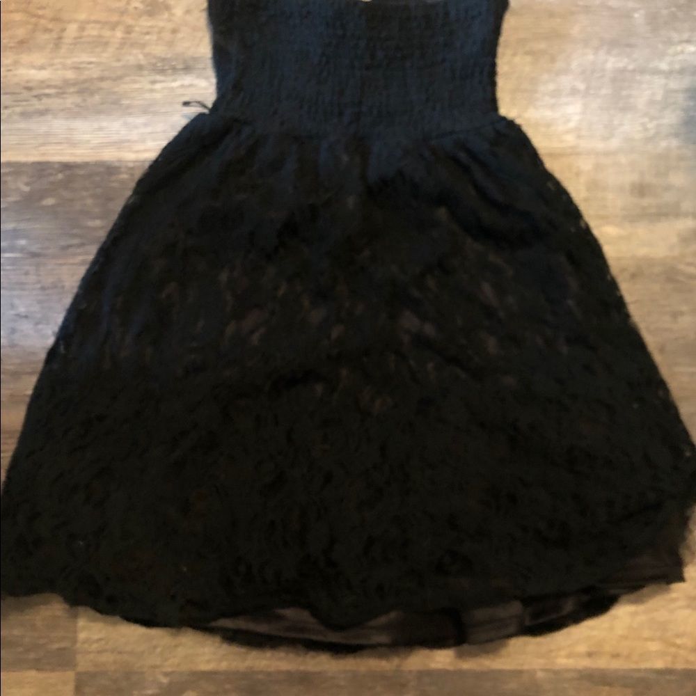 Dress - Picture 3 of 4